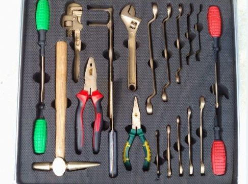 点击查看详细信息<br>标题：无火花工具组 阅读次数：6279