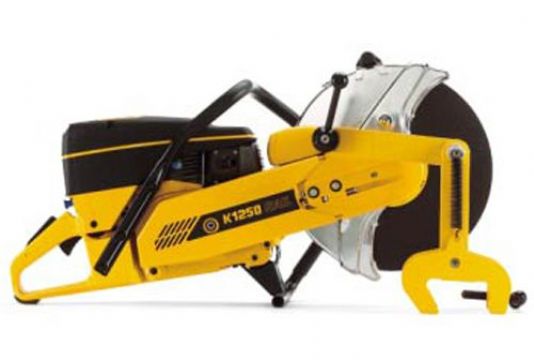 点击查看详细信息<br>标题：K1250内燃钢轨锯轨机 阅读次数：2626