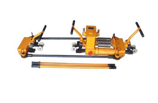 点击查看详细信息<br>标题：YTF-400Ⅱ型液压轨缝调整器 阅读次数：2162