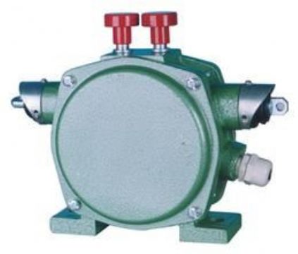 点击查看详细信息<br>标题：KLB-T-S双向平衡拉绳开关15 阅读次数：2014