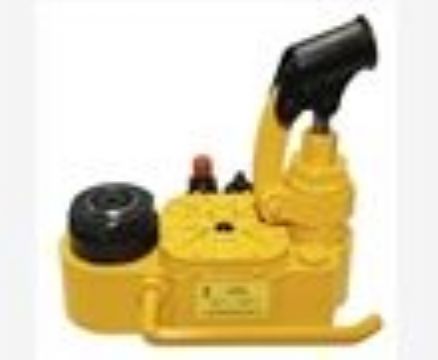 点击查看详细信息<br>标题：YQ-88B型高铁液压起道器 阅读次数：2173