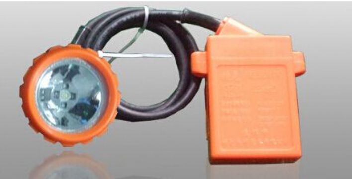 点击查看详细信息<br>标题：KL5LM（A）型锂电矿灯 阅读次数：2994