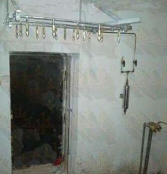 点击查看详细信息<br>标题：避难硐室压风气幕 阅读次数：2197