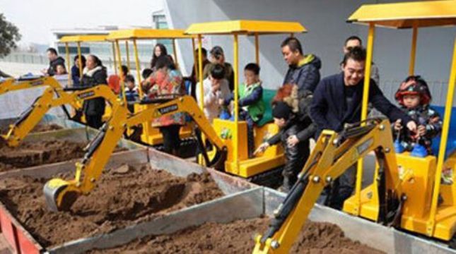 点击查看详细信息<br>标题：游乐挖掘机价格优惠 阅读次数：2266