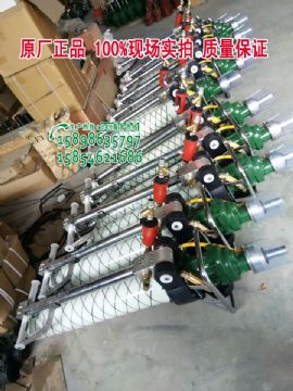 点击查看详细信息<br>标题：发往山西太原MQT-120/2.3气动锚杆钻机及配件 阅读次数：2169