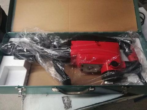 点击查看详细信息<br>标题：电镐 阅读次数：2219