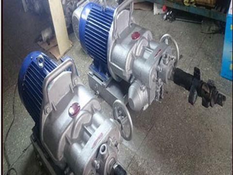 点击查看详细信息<br>标题：岩石电钻 阅读次数：2181