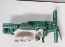 点击查看详细信息<br>标题：B47凿岩机 阅读次数：1705