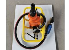 点击查看详细信息<br>标题：架座支撑气动手持式钻机 阅读次数：1578