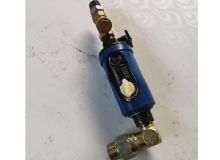 点击查看详细信息<br>标题：注油器 阅读次数：2139